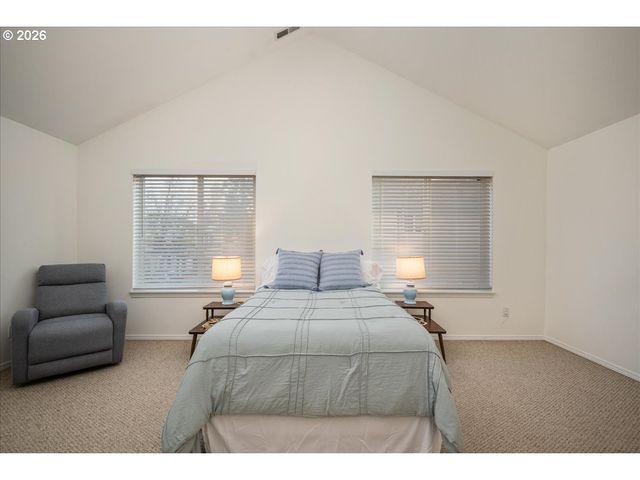 15988 Sw ROTH Dr, Beaverton, OR 97078