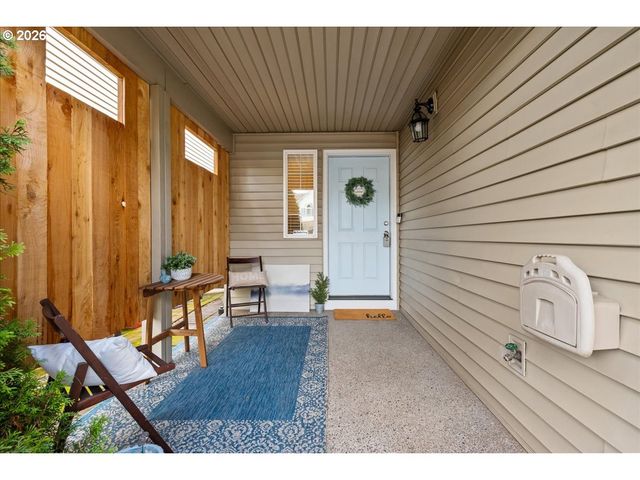 15988 Sw ROTH Dr, Beaverton, OR 97078