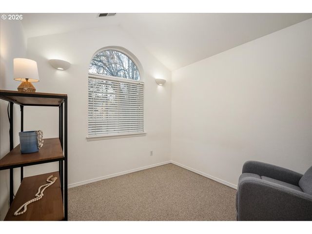 15988 Sw ROTH Dr, Beaverton, OR 97078