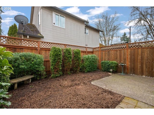 15988 Sw ROTH Dr, Beaverton, OR 97078