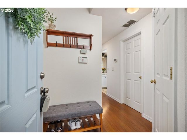 15988 Sw ROTH Dr, Beaverton, OR 97078