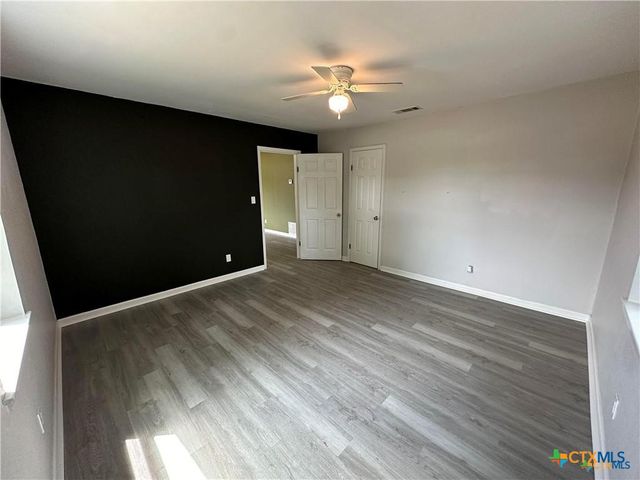 602 W Avenue B, Copperas Cove, TX 76522