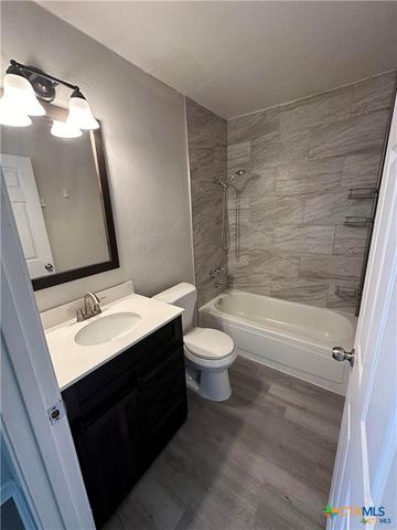 602 W Avenue B, Copperas Cove, TX 76522