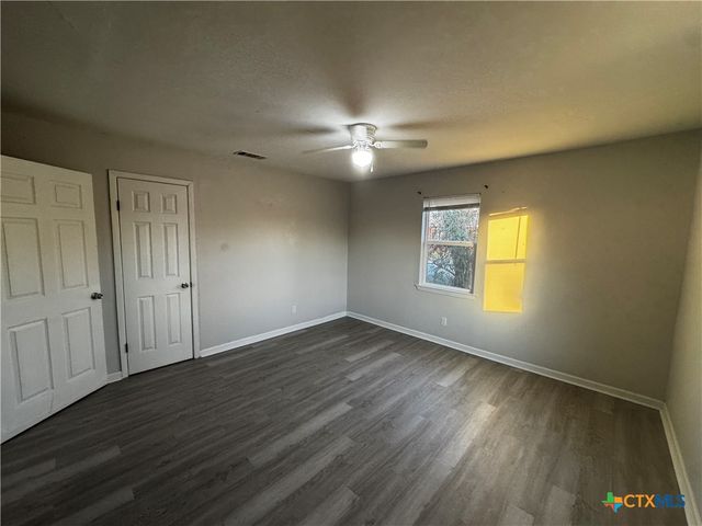 602 W Avenue B, Copperas Cove, TX 76522