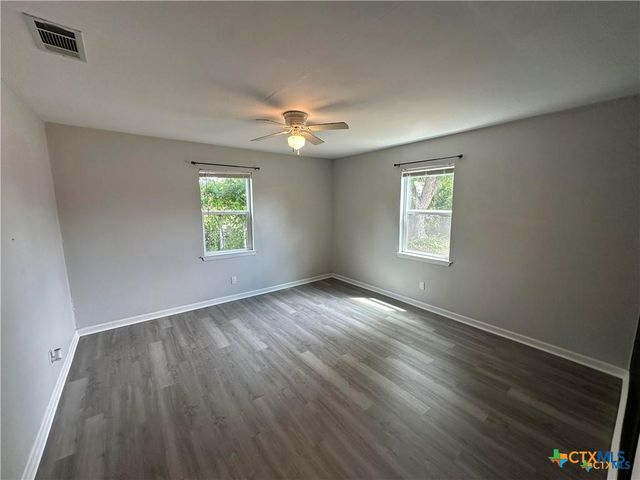 602 W Avenue B, Copperas Cove, TX 76522