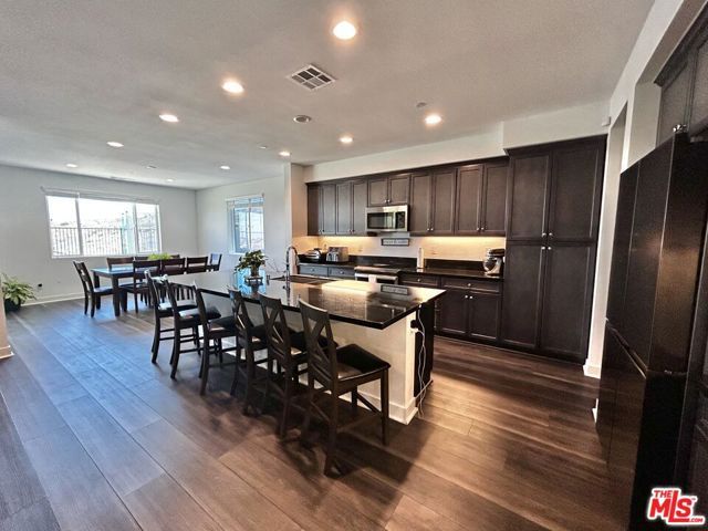 39186 Pinto Court, Palmdale, CA 93551