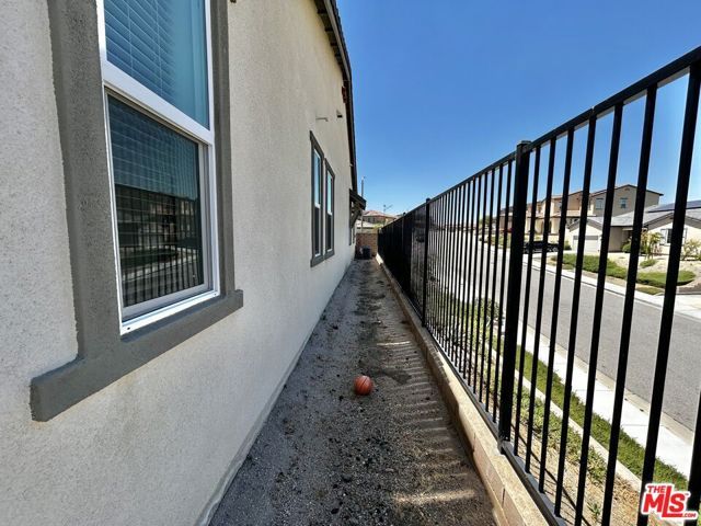 39186 Pinto Court, Palmdale, CA 93551