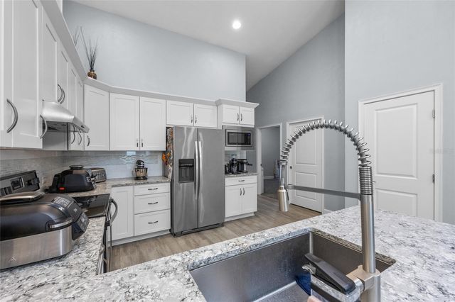 1088 NW 126 WAY, Newberry, FL 32669