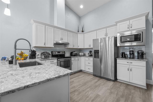 1088 NW 126 WAY, Newberry, FL 32669