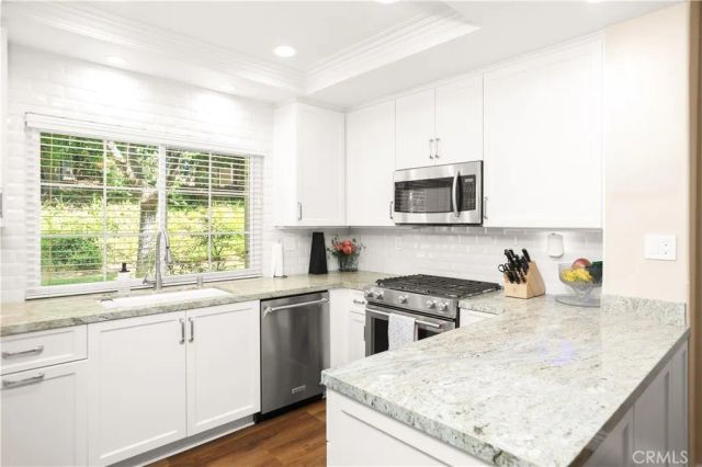 9 Via Ermitas, Rancho Santa Margarita, CA 92688