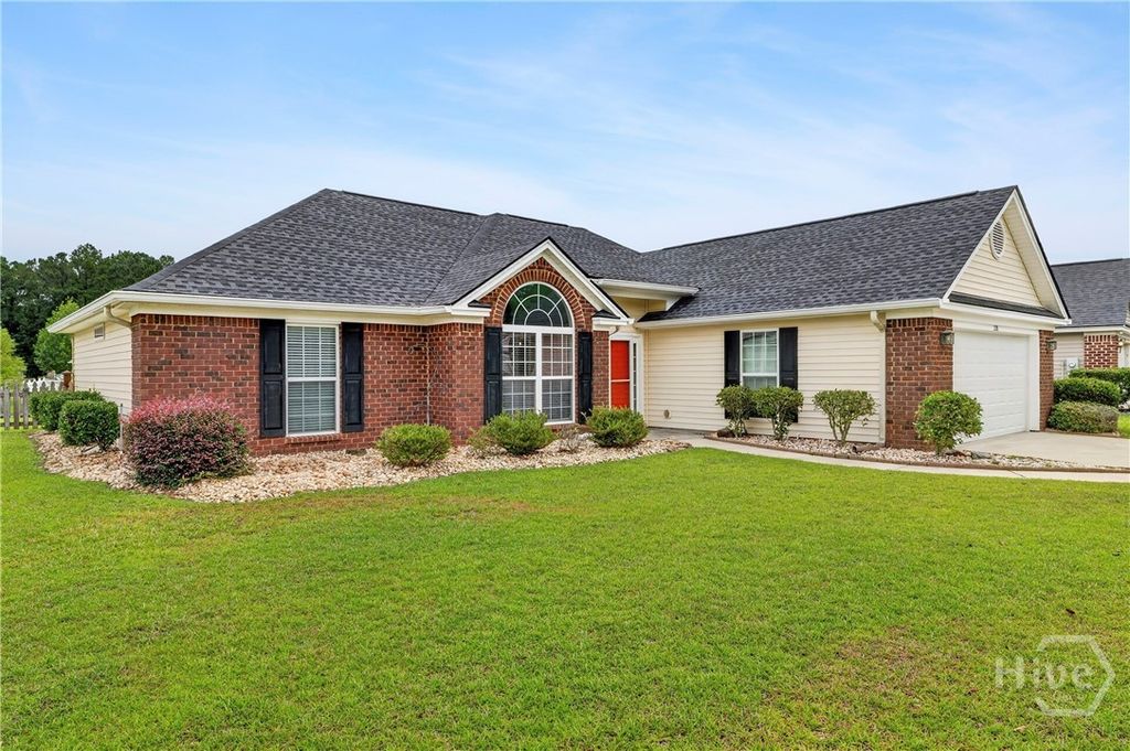 Image 2 of property listing at 228 Pampas Drive, Pooler, GA 31322