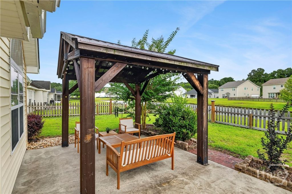 Image 24 of property listing at 228 Pampas Drive, Pooler, GA 31322