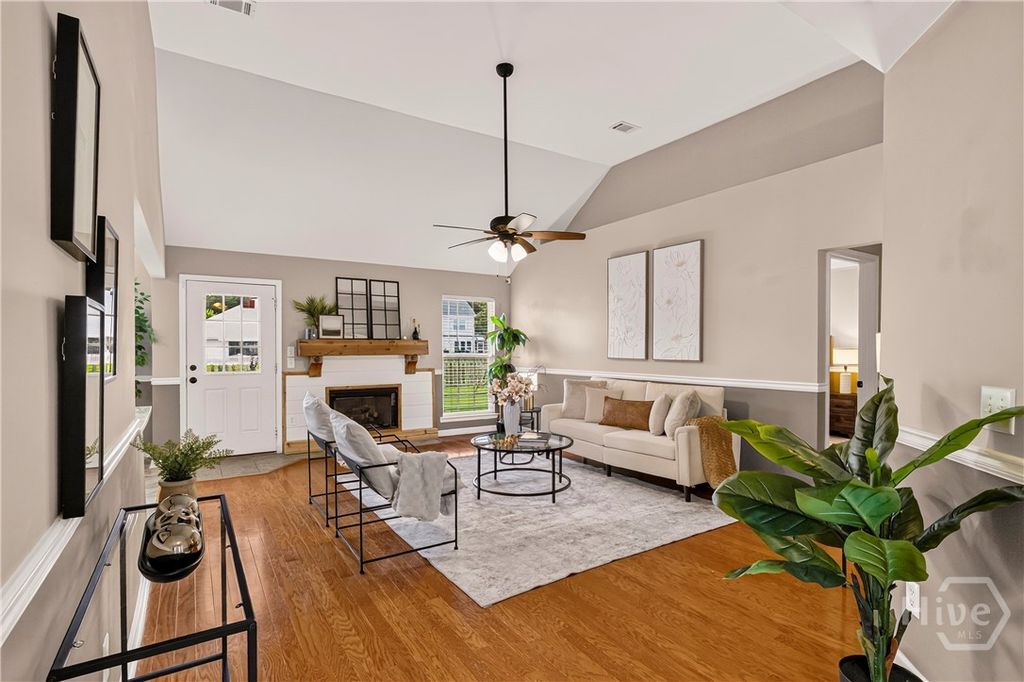 Image 3 of property listing at 228 Pampas Drive, Pooler, GA 31322