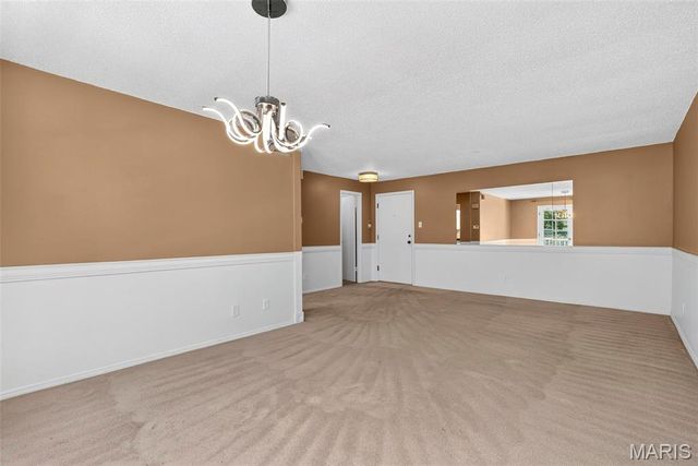 1511 Hampton Hall Drive 18, Chesterfield, MO 63017
