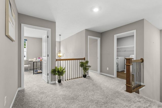 404 Colony Ridge Drive, Delaware, OH 43015