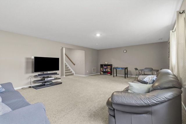 404 Colony Ridge Drive, Delaware, OH 43015