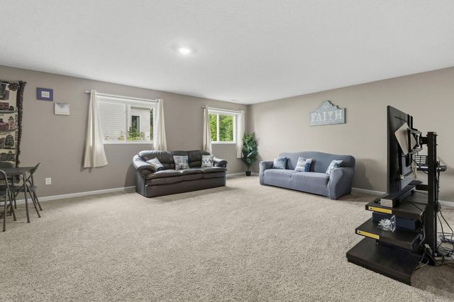 404 Colony Ridge Drive, Delaware, OH 43015