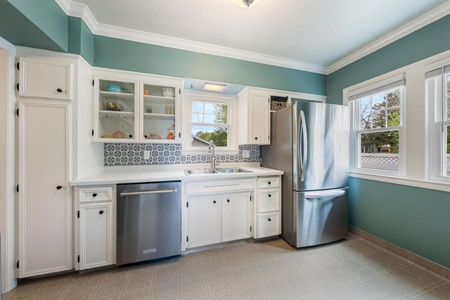 708 E CIRCLE STREET, Appleton, WI 54911