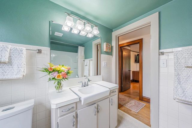 708 E CIRCLE STREET, Appleton, WI 54911