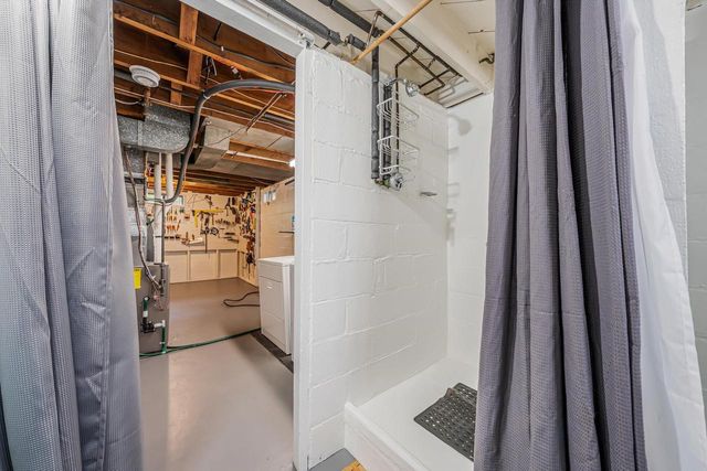 708 E CIRCLE STREET, Appleton, WI 54911