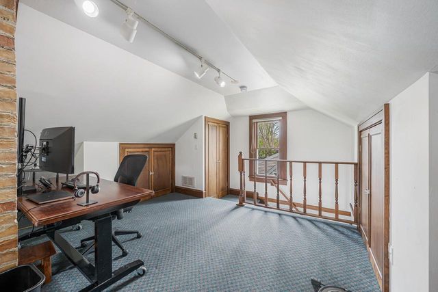 708 E CIRCLE STREET, Appleton, WI 54911