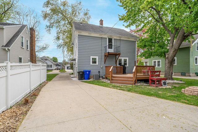 708 E CIRCLE STREET, Appleton, WI 54911