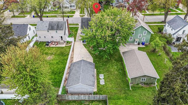 708 E CIRCLE STREET, Appleton, WI 54911