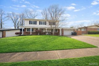 1665 Horseshoe Drive, Florissant, MO 63033