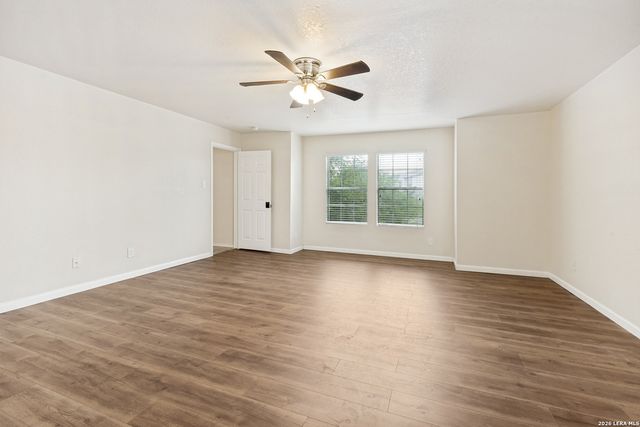 321 HINGE LOOP, Cibolo, TX 78108
