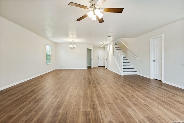 321 HINGE LOOP, Cibolo, TX 78108