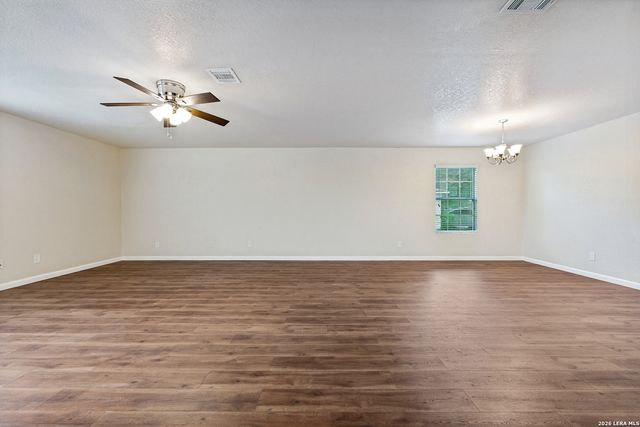 321 HINGE LOOP, Cibolo, TX 78108