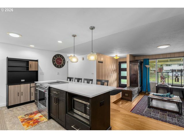 8101 Ne 219TH Ave, Vancouver, WA 98682