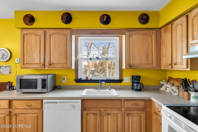 14 Garden Street, Red Bank, NJ 07701