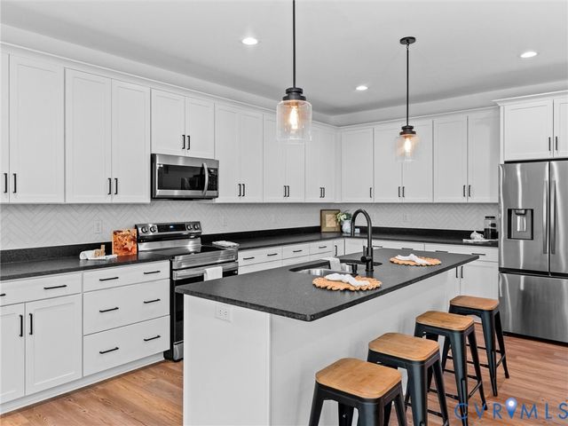 3167 Pineview Dr, Powhatan, VA 23139