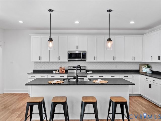 3167 Pineview Dr, Powhatan, VA 23139