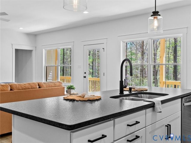 3167 Pineview Dr, Powhatan, VA 23139