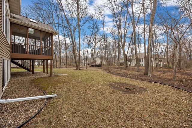 450 Hickory Court, Robins, IA 52328