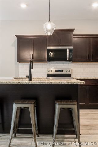 3202 Asher Way 129, Jeffersonville, IN 47130