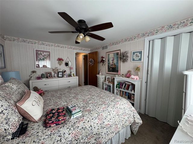 28382 Brookfield Court, Brownstown, MI 48183
