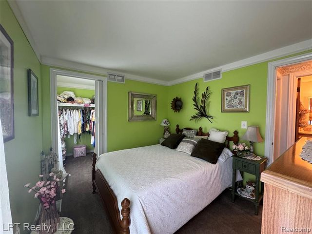 28382 Brookfield Court, Brownstown, MI 48183