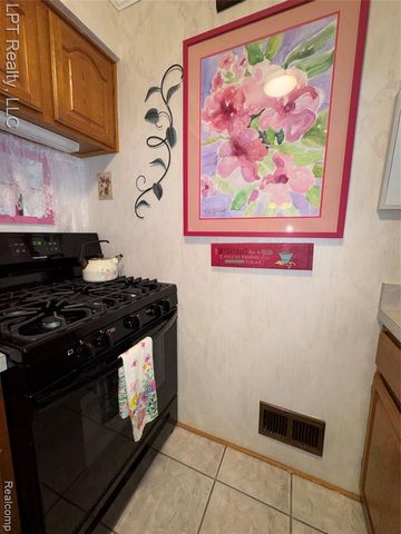 28382 Brookfield Court, Brownstown, MI 48183