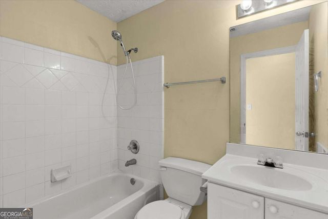 1082 Old Greystone Drive, Lithonia, GA 30058