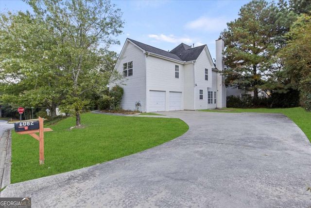 1082 Old Greystone Drive, Lithonia, GA 30058