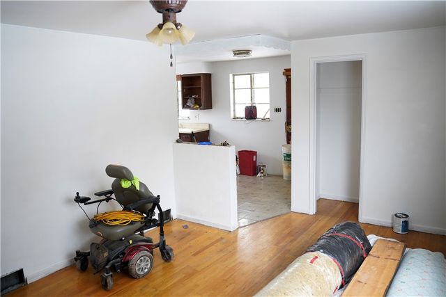 3209 Jeffrey Dr, Mckeesport, PA 15133