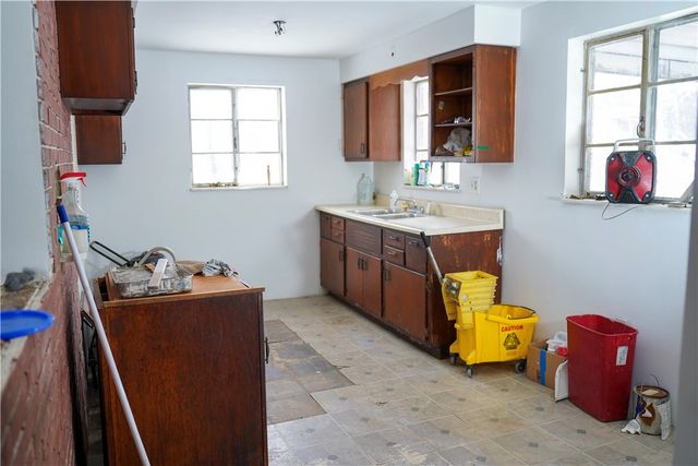 3209 Jeffrey Dr, Mckeesport, PA 15133