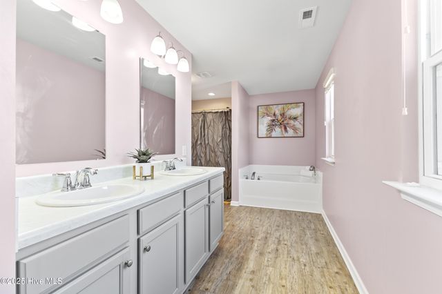 733 Avington Lane NE, Leland, NC 28451