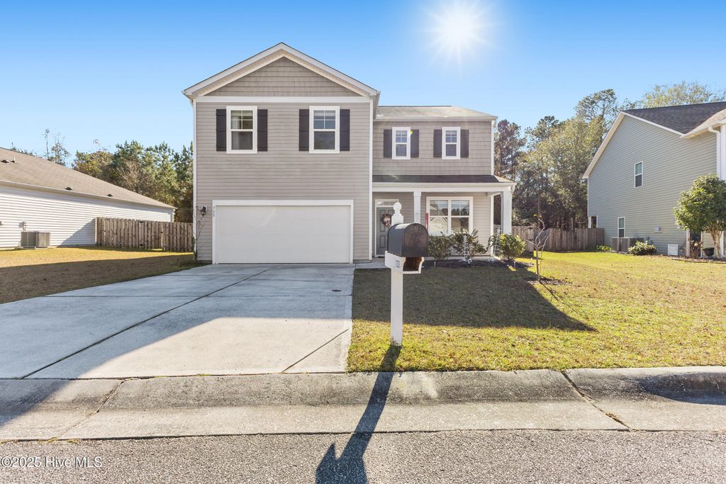 733 Avington Lane NE, Leland, NC 28451