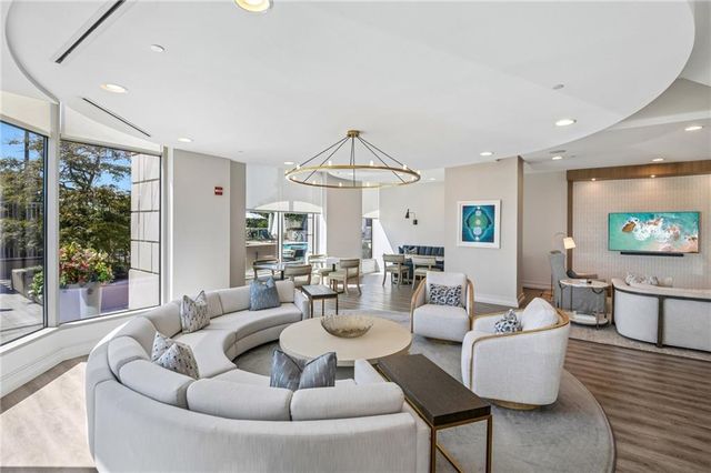 2795 Peachtree Road NE 405, Atlanta, GA 30305