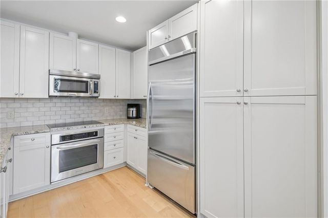 2795 Peachtree Road NE 405, Atlanta, GA 30305