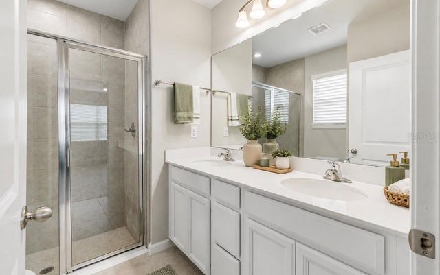 18307 TURNING LEAF CIRCLE, Land O Lakes, FL 34638